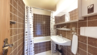 Bad - Mönchengladbach-Windberg! 3-Zimmer-Wohnung mit Tiefgaragenstellplatz und sonniger Loggia