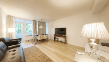 Krefeld-Fischeln! Charmantes 1-Zimmer-Apartment mit Loggia und EBK, 47807 Krefeld, Etagenwohnung