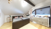 Schlafzimmer - Ungewöhnliche Gelegenheit für Kapitalanleger! Attraktive Doppelhaushälfte in Krefeld-Oppum