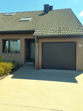 Ungewöhnliche Gelegenheit für Kapitalanleger! Attraktive Doppelhaushälfte in Krefeld-Oppum, 47809 Krefeld, Doppelhaushälfte