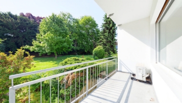 Krefeld-Cracau – Lichtdurchflutete 3-Zimmer-Wohnung mit sonniger Loggia, 47798 Krefeld, Hochparterre