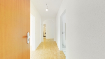 Krefeld-Fischeln: Frisch renovierte 3-Zimmer-Wohnung mit Balkon, Stellplatz optional, 47807 Krefeld, Etagenwohnung